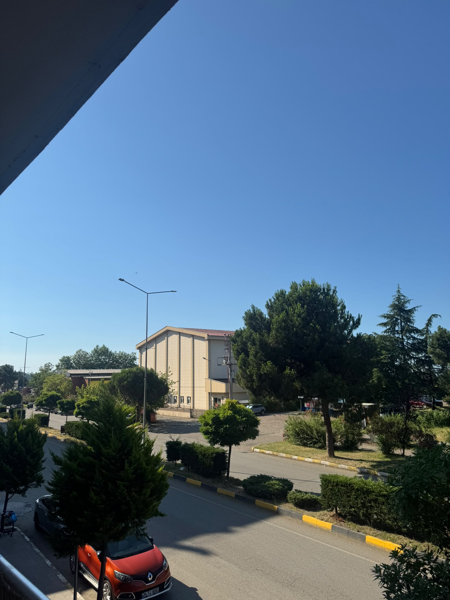 MABEL'DEN ŞEHİR MERKEZİN'DE GİRİŞ BAĞIMSIZ ÜST KAT İŞ YERİ